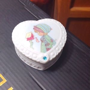 December jewelry box